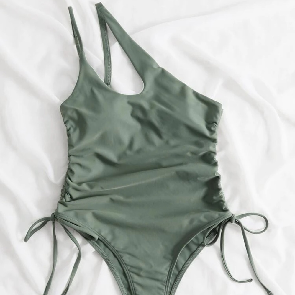 one piece swimsuit
